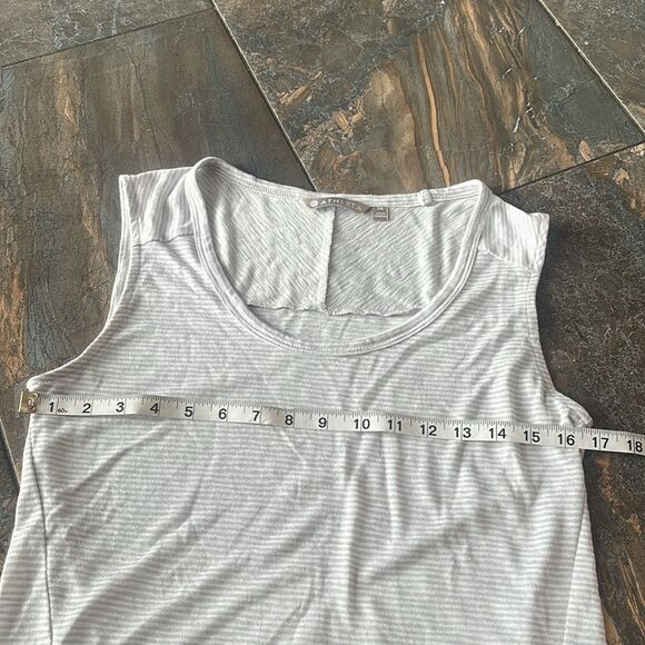 ATHLETA BREEZY STRIPE MUSCLE TANK SIZE XS - Picture 8 of 11